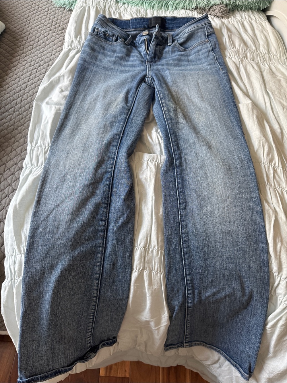 Buckle Women's Light Blue Boot Cut Jeans